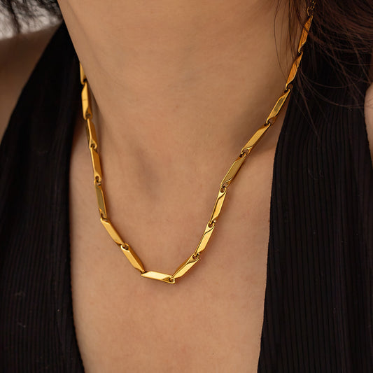 Simple INS Rhombus Clavicle Chain Necklace - HARLEE