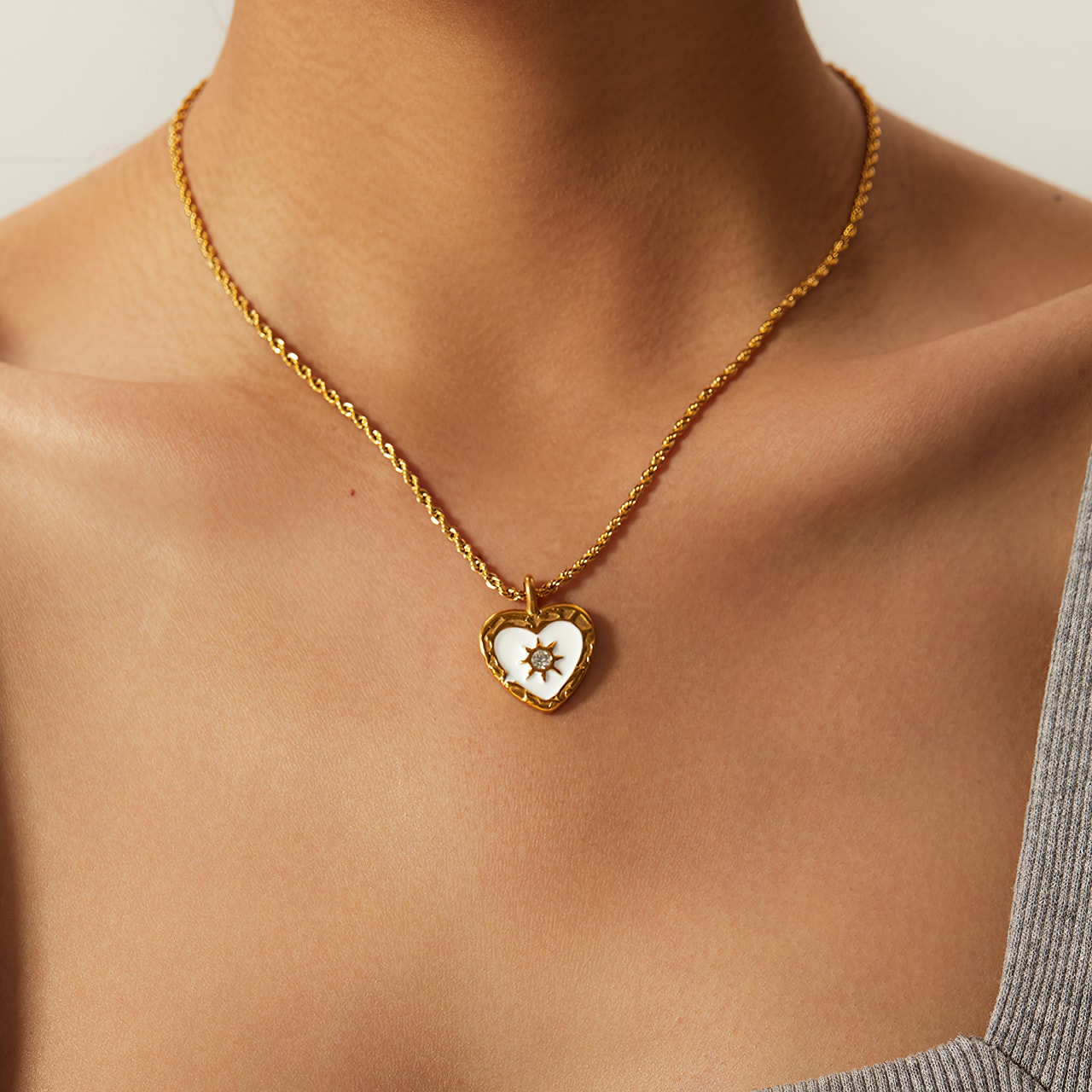 Heart-shaped Zircon Radiance Series 18K Gold-Plated Pendant Necklace - LEA