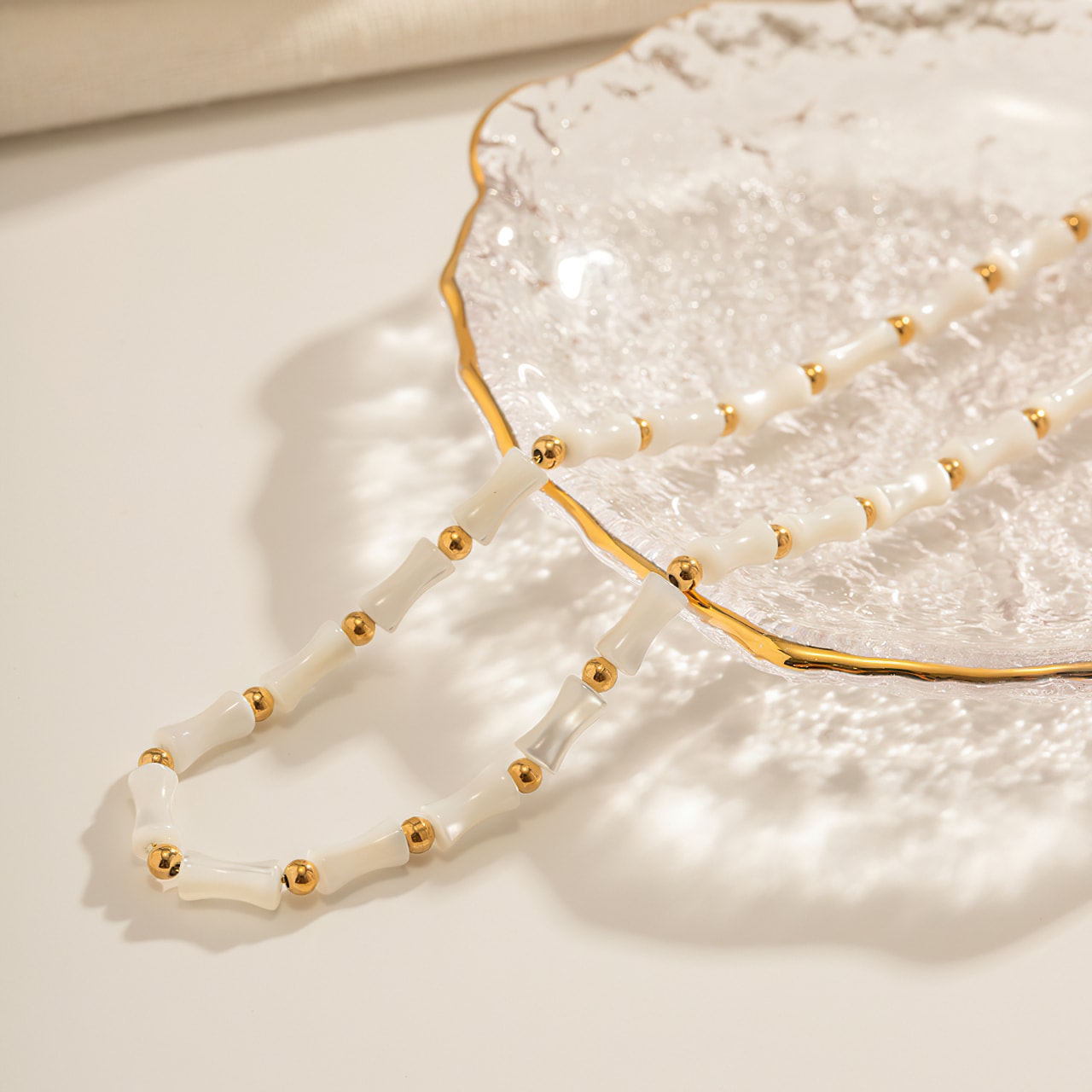 Natural White Shell Chain Necklace - NYOMI