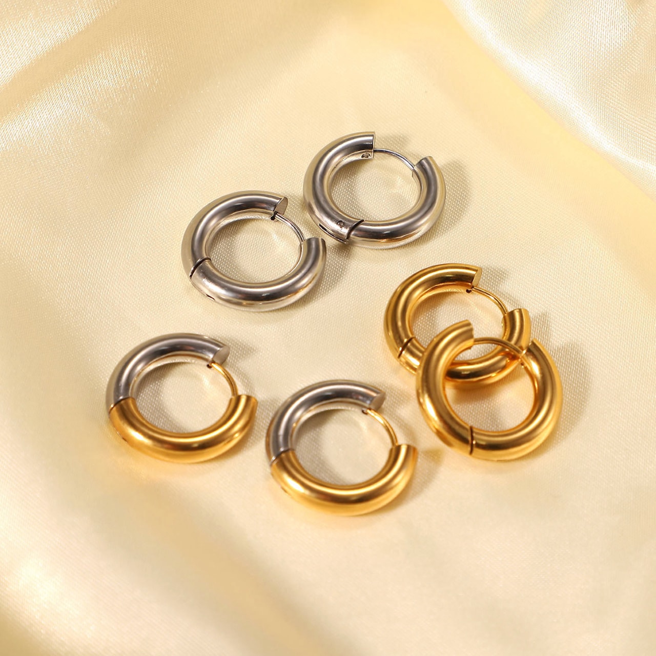 Minimalist Gold and Silver Dual-tone Circle-shaped 18k Gold-plated Earrings - RYLAN